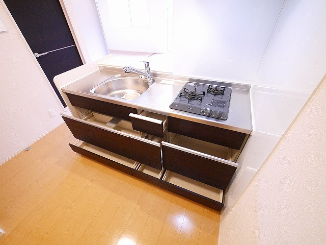 セレッソ　パティオⅢのキッチン|キッチンでお料理をお楽しみください