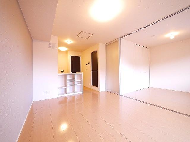 セレッソ　パティオⅢの居間・リビング|使いやすい居間です