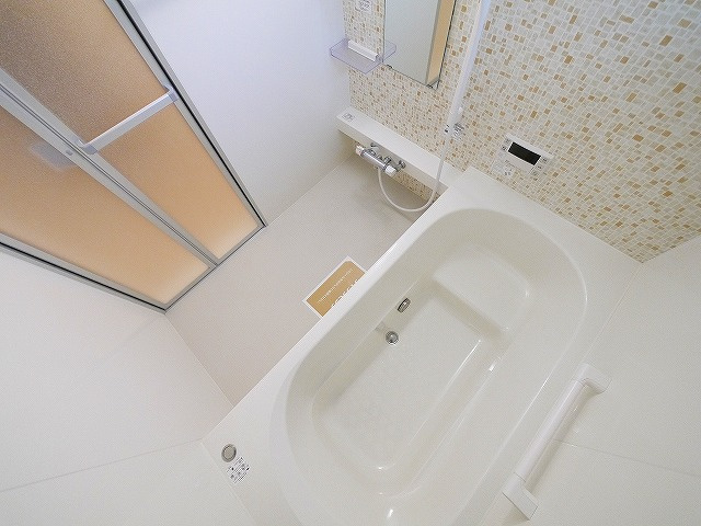 セレッソ　パティオⅢの浴室|落ち着いた空間のお風呂です