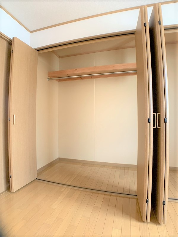 リッチヒルズみたけの収納