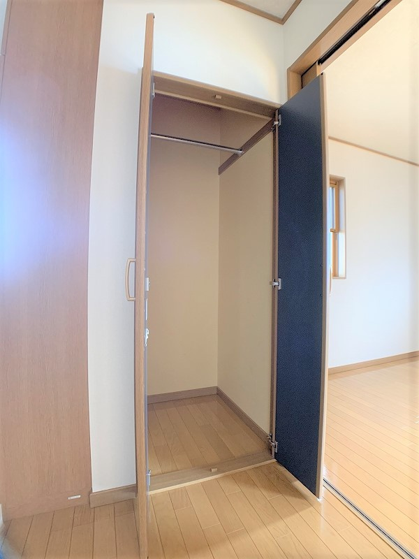 リッチヒルズみたけの収納