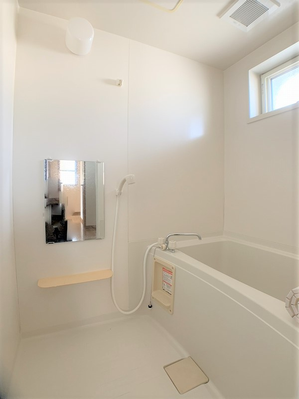 リッチヒルズみたけの浴室