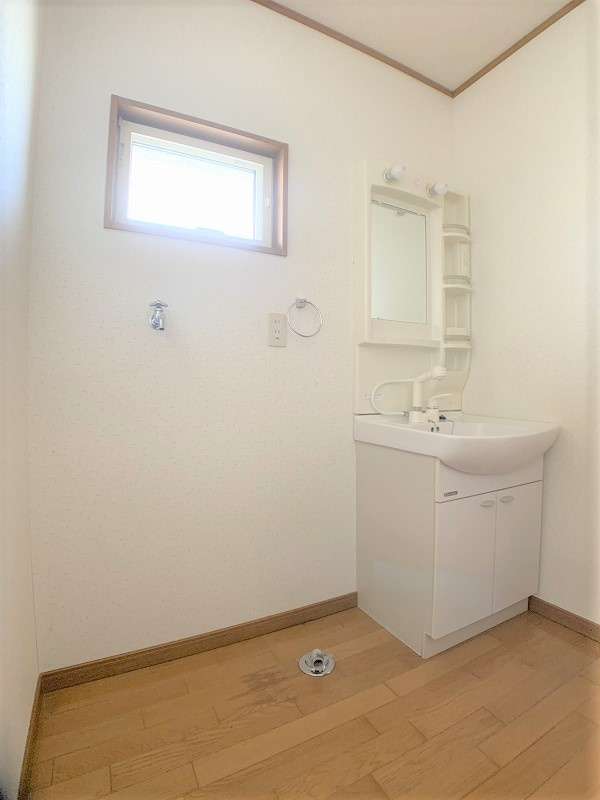 リッチヒルズみたけの独立洗面台