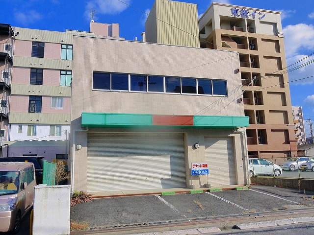 芝辻田村ビルの外観