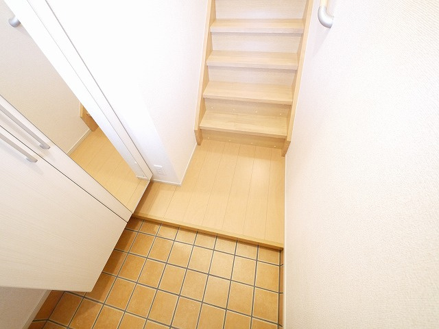 サン　フォレストの玄関