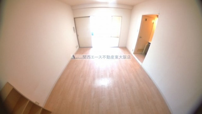 【居間・リビング】 | サンハイツ昭和町│瓢箪山駅徒歩４分！独立洗面台付の１ＬＤＫです！│