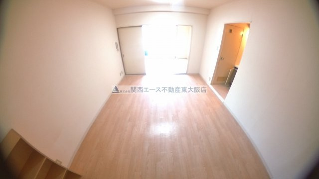 【居間・リビング】 | サンハイツ昭和町│瓢箪山駅徒歩４分！独立洗面台付の１ＬＤＫです！│