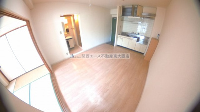【居間・リビング】 | サンハイツ昭和町│瓢箪山駅徒歩４分！独立洗面台付の１ＬＤＫです！│
