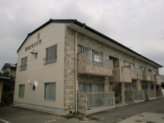 【外観】 | 末広町　駐車場１台込み　トイレ・風呂別　日当たり良好　角部屋　２階