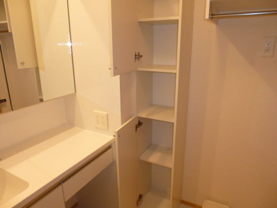 【洗面所】 | グラン　シイズ | 棚