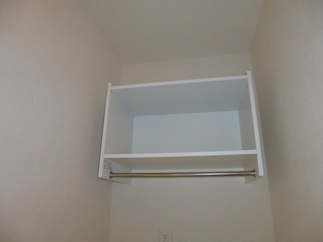 グラン　シイズの洗面所|洗濯機上棚