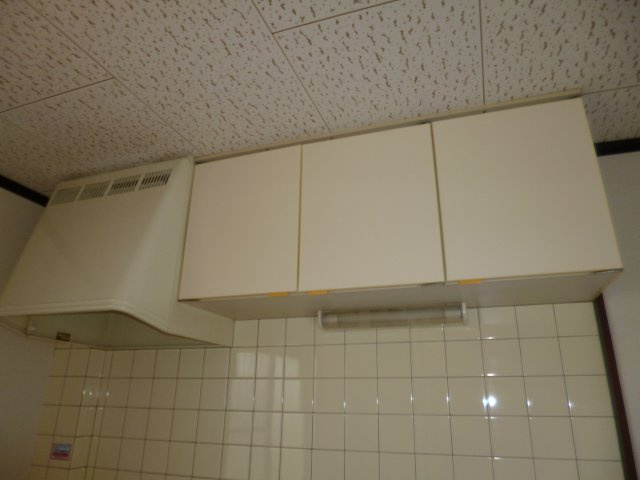 マンションみふねＮｏ１１のキッチン|上部収納