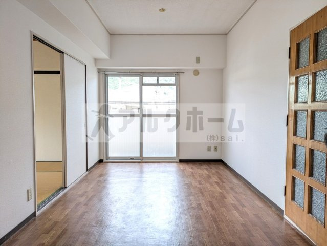 有宏ハイツの居間・リビング|有宏ハイツ