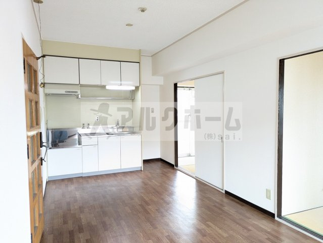 有宏ハイツの居間・リビング|有宏ハイツ