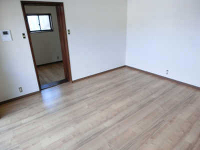 【洋室】 | 上細沢貸家