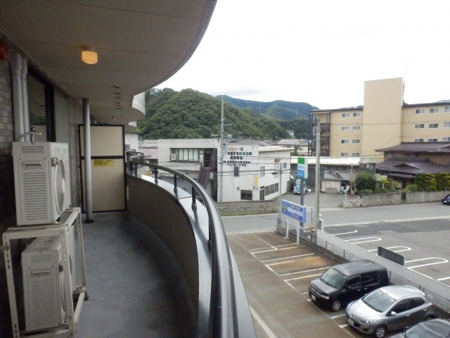 アドリームSの展望|開放的で明るい空間を演出してくれるバルコニーです