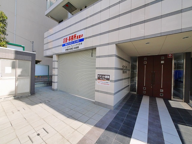 インペリアル奈良大宮のエントランス