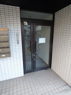 【エントランス】