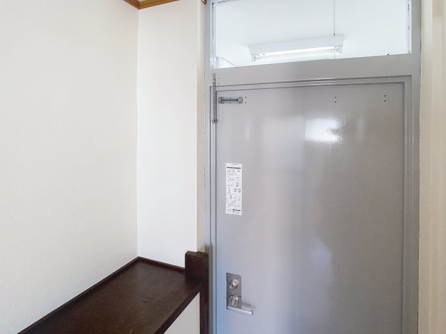 ラ・ベールの玄関