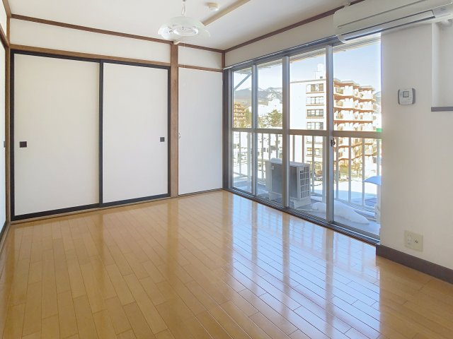 ラ・ベールの居間・リビング