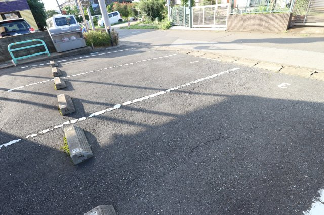 ShinmeiⅠの駐車場