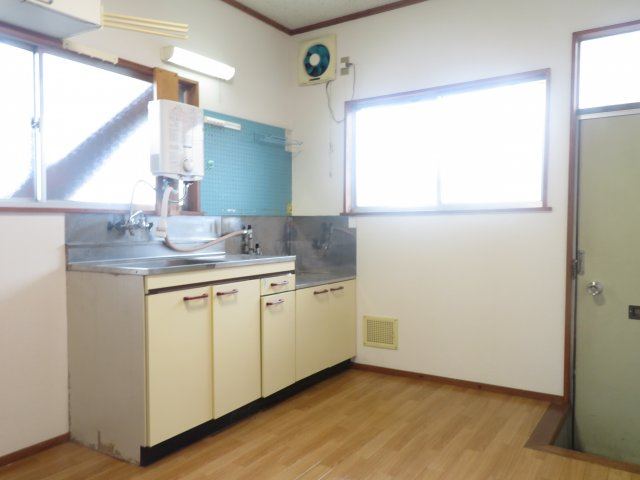 コーポからまつのキッチン