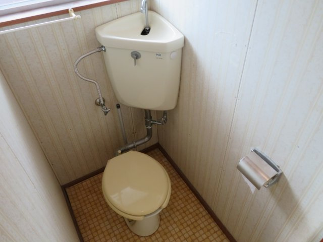 コーポからまつのトイレ