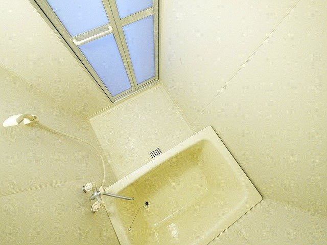 マンション　ヒライの浴室|日々の疲れを癒すお風呂付です