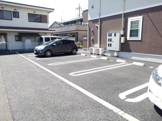 【駐車場】