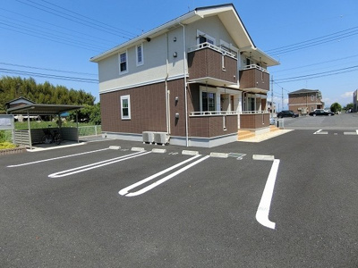 【駐車場】 | エンブレム・Ｉ