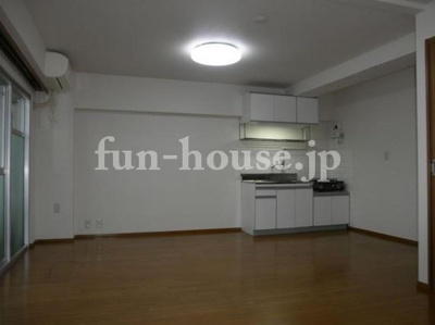 【居間・リビング】 | いづみマンション