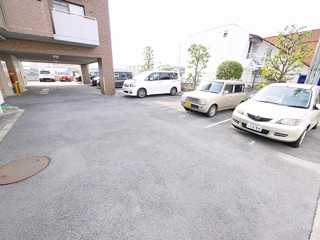 ミリアドリーブス群山の駐車場|駐車場に車を止められます