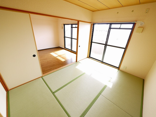 ミリアドリーブス群山の和室