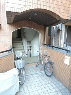 【エントランス】
