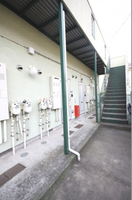 【その他共用部分】 | グランヴェールＤ棟 | グランヴェールＤ棟　　　きれいに清掃されている共用廊下です♪