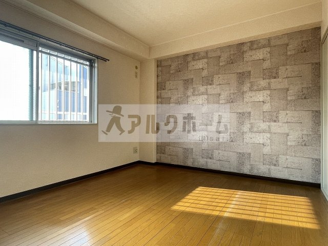 ネオシティ道明寺の洋室