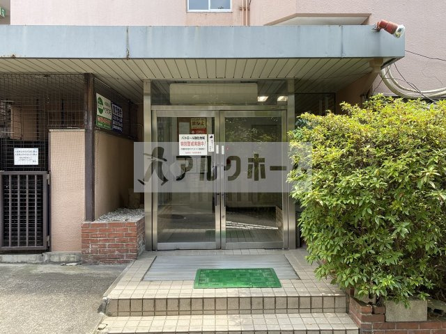 柏原ファミリーハイツのエントランス|柏原ファミリーハイツ　エントランス