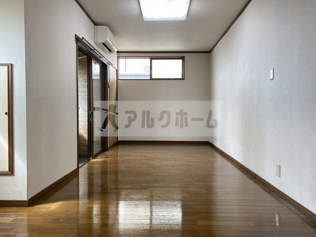 ハイツエイトの居間・リビング|ハイツエイト　居室スペース