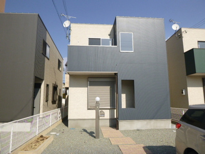 【外観】 | ラパン | 南向きで駐車場２台込