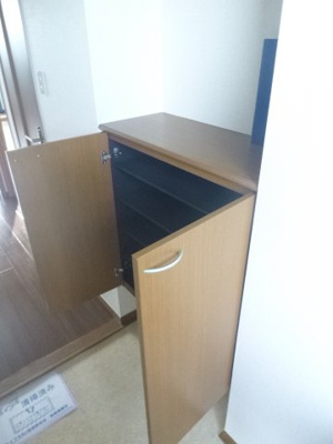 【玄関】 | シャレーコート | ※イメージです