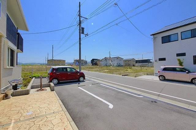 レガーメⅢの駐車場|お車はこちらへ駐車してください。