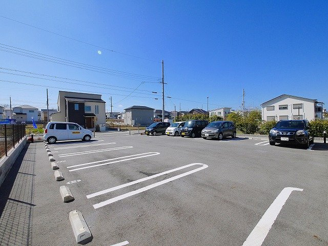レガーメ　Ⅰの駐車場