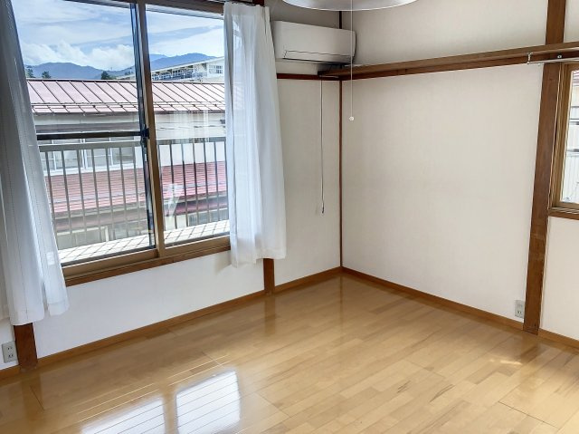 コーポ長橋の居間・リビング