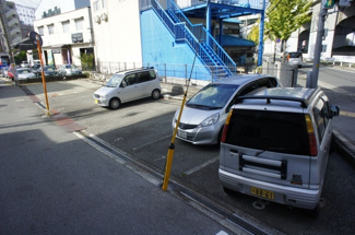 【駐車場】