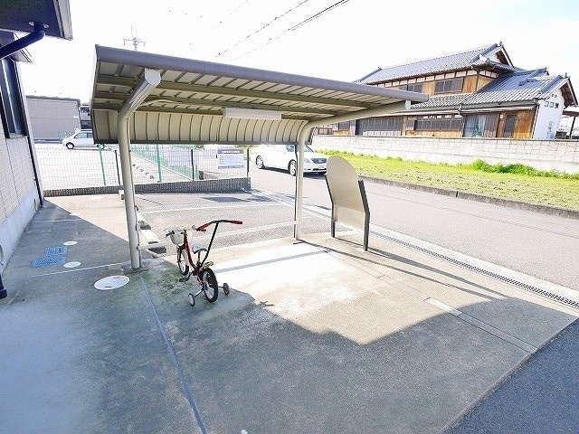 ジェイアール郡山Aのその他共用部分|自転車置き場