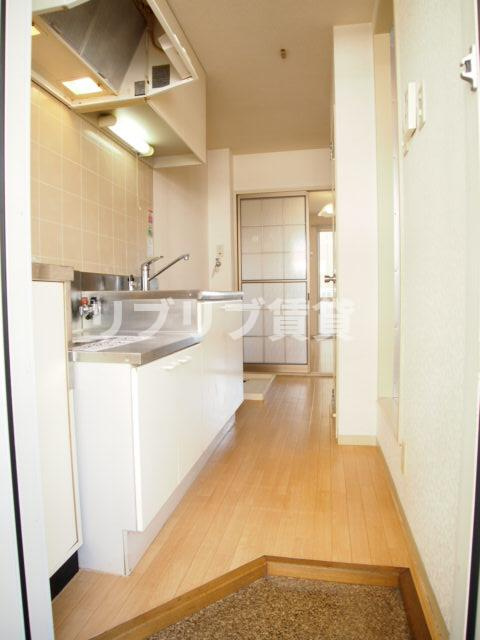 マミエール日栄の玄関