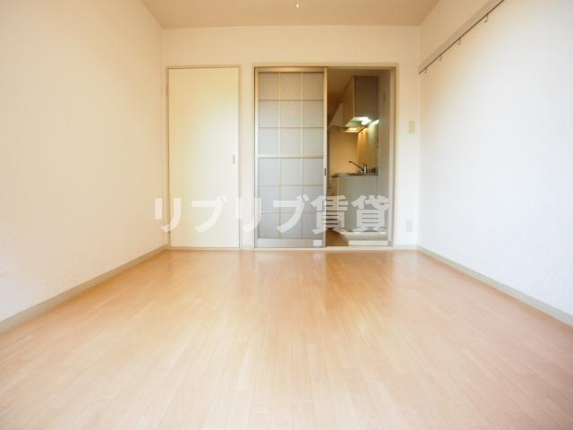 マミエール日栄の居間・リビング