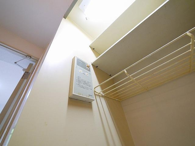 アミティ西大寺Ｐ８の設備|給湯器です