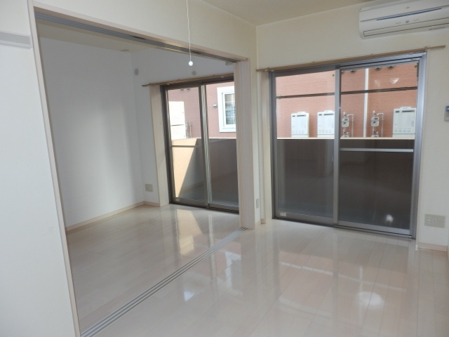 メゾン・ジュネスＶの洋室|サンプル写真になります。