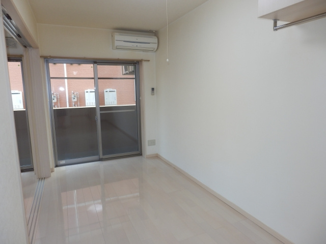 メゾン・ジュネスＶの洋室|サンプル写真になります。